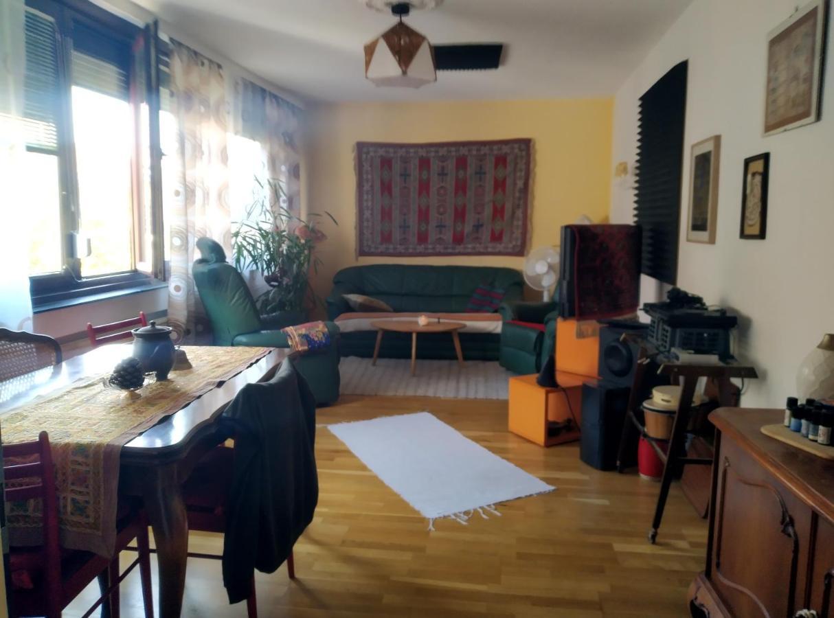 Nettes Apartment Im 14Ten Bezirk In Wien Экстерьер фото